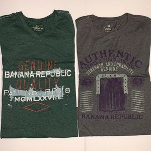 Pair banana republic T-shirts